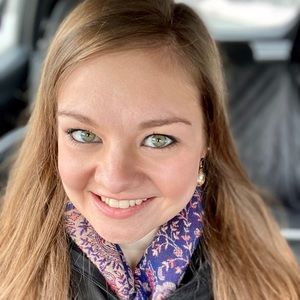 Meet your Posher, Danielle